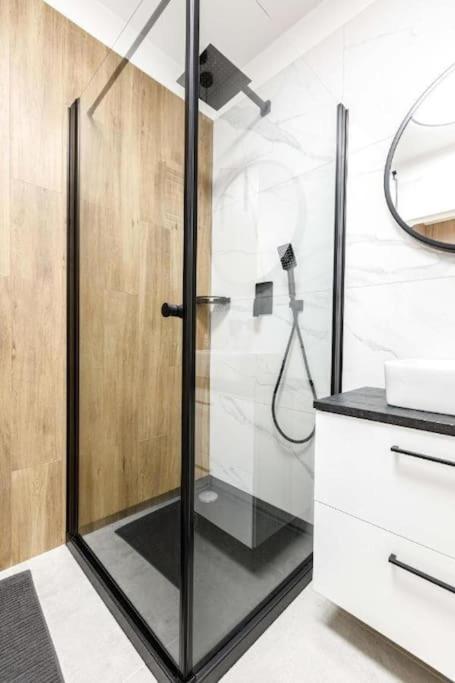 Golden Apartments Wroclaw - Cozy Studio- Odra River&Ksiecia Witolda 외부 사진